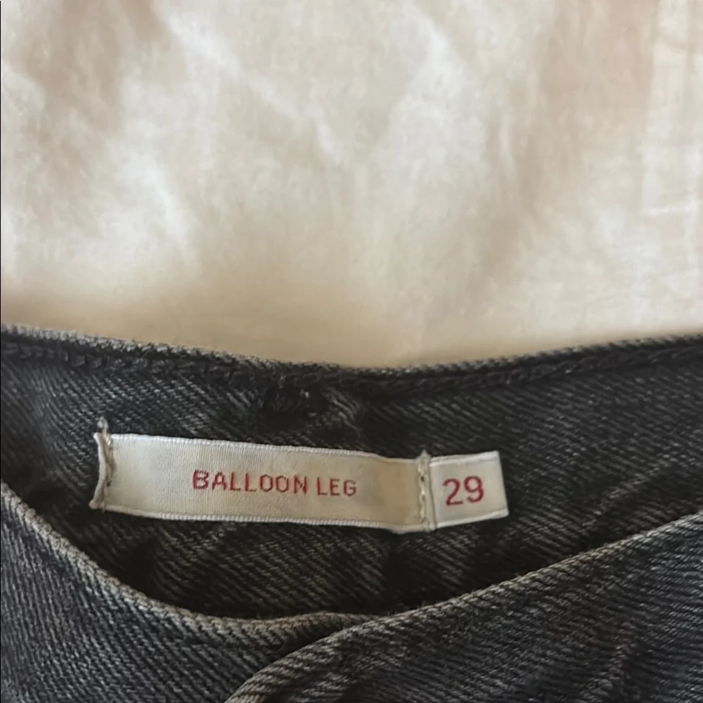 Levis Classic Black womens Jeans - Picture 2 of 3